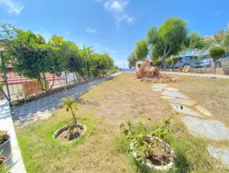 3 1 Villa Zum Verkauf Mit Großem Garten Mit Vollem Meerblick Auf Der Meerseite In Doğanbey