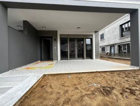 Neue Geräumige Ultra-Luxus-Villa 3 1 Zum Verkauf In Seferihisar Doğanbey