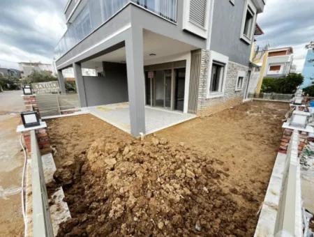 Neue Geräumige Ultra-Luxus-Villa 3 1 Zum Verkauf In Seferihisar Doğanbey