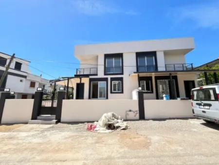 Brandneues 3 1 Maisonette-Ferienhaus Zum Verkauf In Doğanbey, Seferihisar