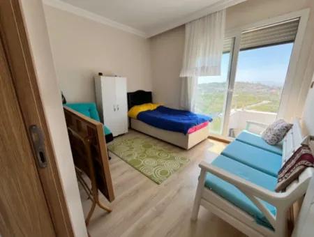 3 In 1 Wohnung Maisonette Mit Großer Terrasse Mit Blick Auf Die Stadt Meer In Ürkmez