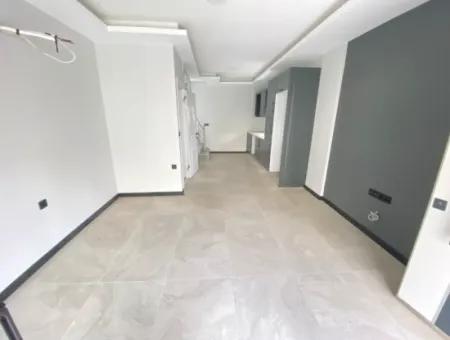 2 1 Neues Garten-Duplex-Sommerhaus Zum Verkauf In Doğanbey, Seferihisar