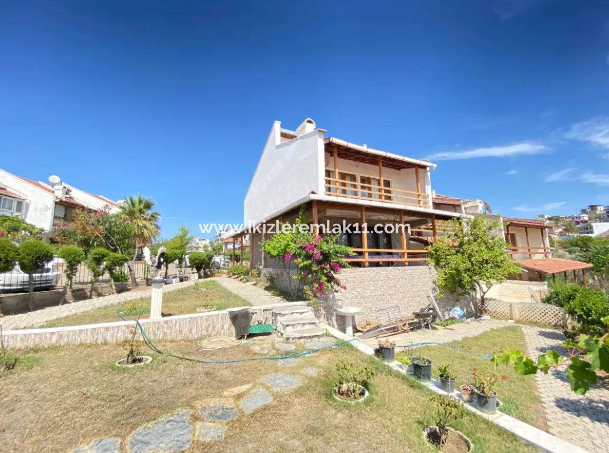 3 1 Villa For Sale With Large Garden With Full Sea View On The Sea Side In Doğanbey