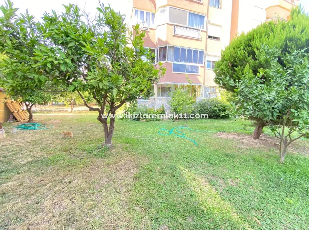 Seferihisar Ürkmez Center For Sale In Large Handy 3 1 Apartment