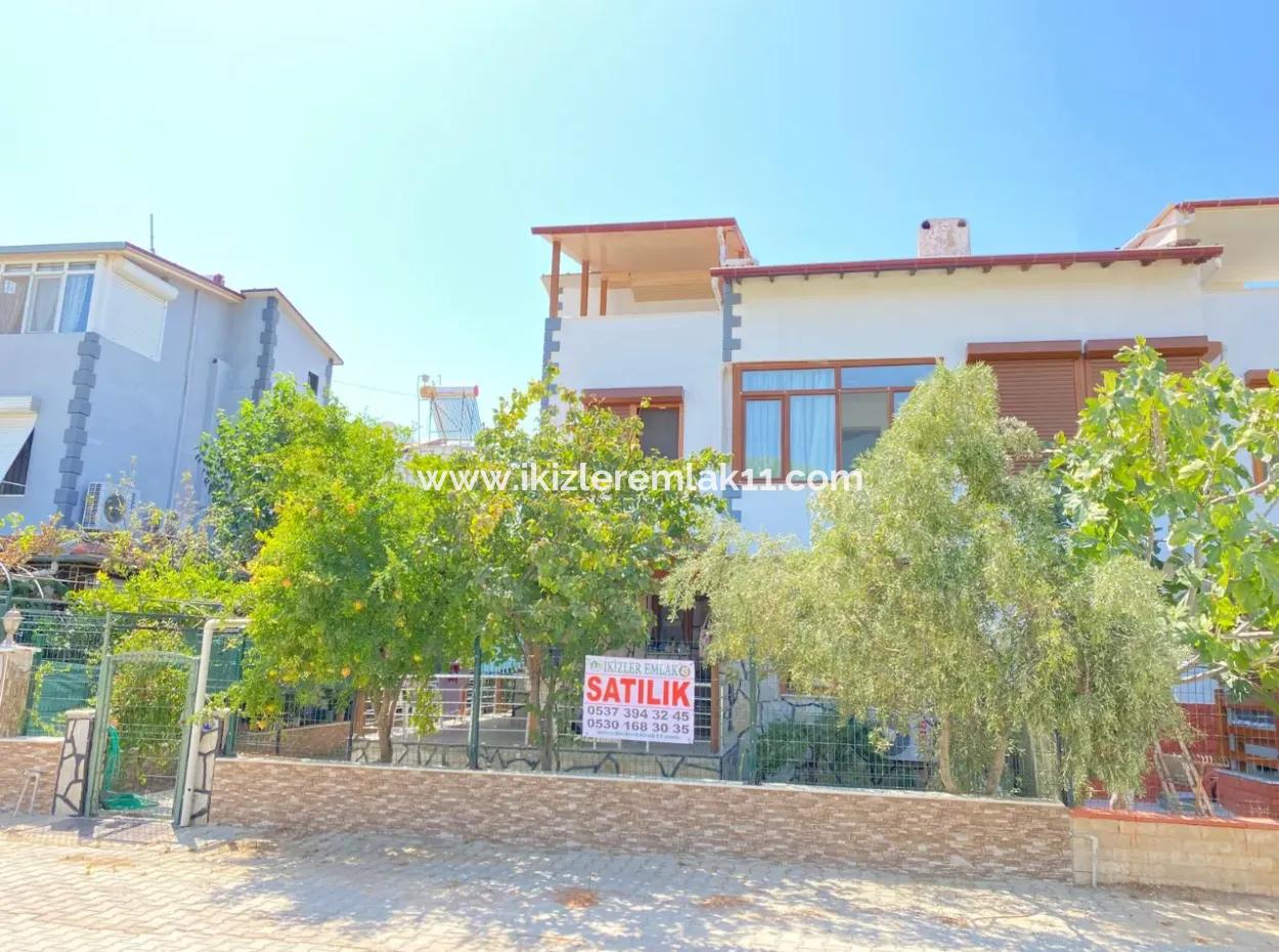 4 1 Villa Summer House For Sale In A Complex In Seferihisar Doğanbey