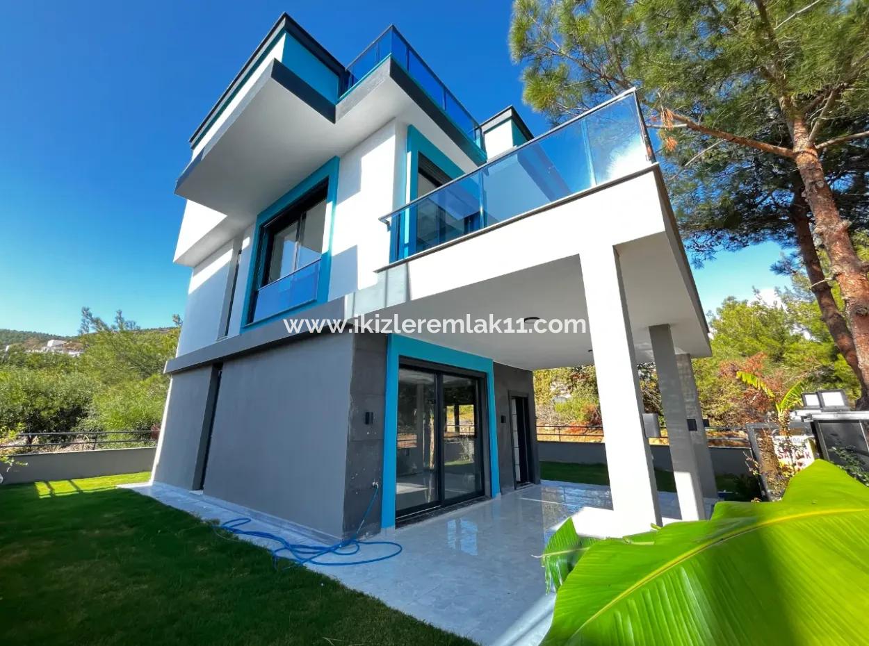 Single Detached Brand New Villa With Large Garden For Sale In Dooğanbey, Seferihisar