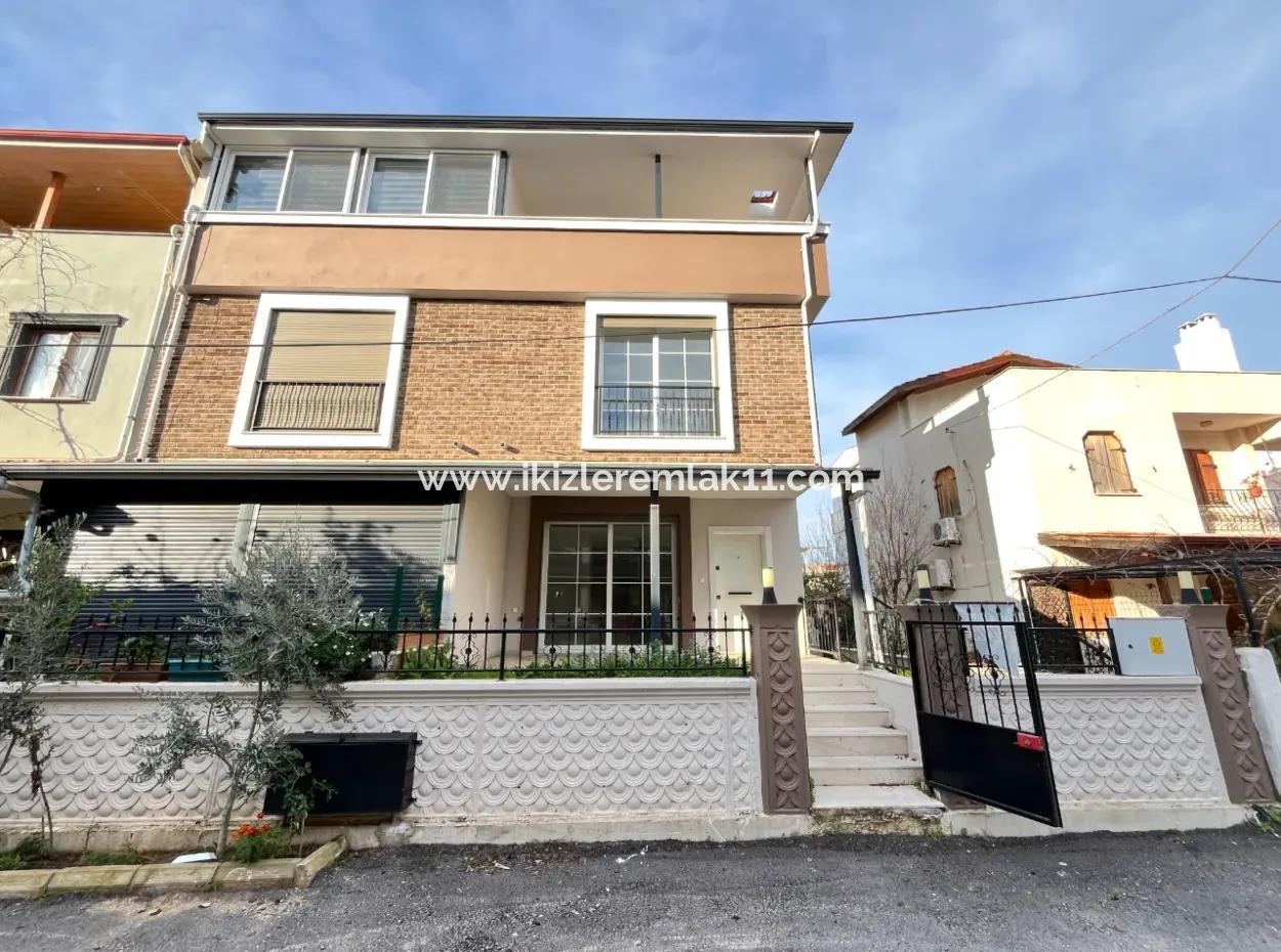 3 1 Villa With Detached Parents With Zero Garden For Sale In Doğanbey