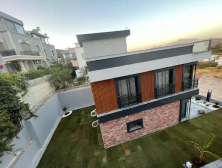 Ultra Luxury For Sale In Seferihisar Doğanbey 3 1 Single Detached Summer House