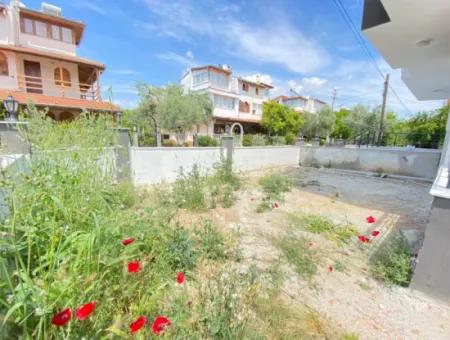 Spacious Location For Sale In Seferihisar Doğanbey 3 In 1 Luxury Villa