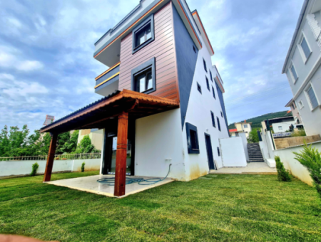 Detached Villa For Sale In Seferihisar Doğanbey Arkonut 4 1 Summer-Winter Villa