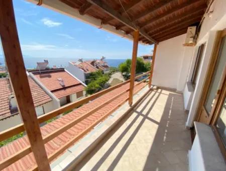 3 1 Villa For Sale With Large Garden With Full Sea View On The Sea Side In Doğanbey