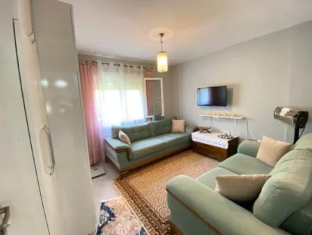 Seferihisar Ürkmez Center For Sale In Large Handy 3 1 Apartment