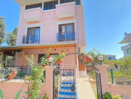 Single Detached Villa With Large Garden 3 In 1 Cost-Free For Sale In Doğanbey