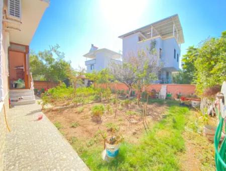 Single Detached Villa With Large Garden 3 In 1 Cost-Free For Sale In Doğanbey