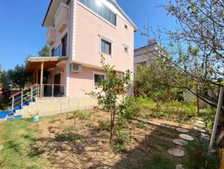 Single Detached Villa With Large Garden 3 In 1 Cost-Free For Sale In Doğanbey