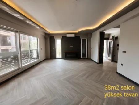 Seferihisa Camikebir Detached Garden 5 2 Hauzlu Villa For Sale