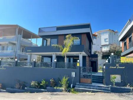 Ultra Luxury 3 In 1 Villa With Panoramic Sea View In Doğanbey