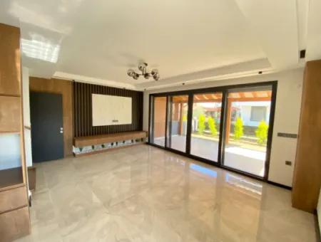 3 1 Villa With New Large Garden For Sale In Seferihisar Doganbey