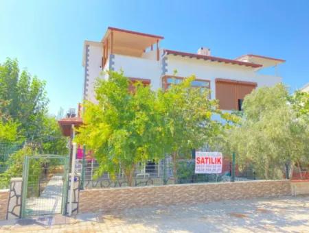 4 1 Villa Summer House For Sale In A Complex In Seferihisar Doğanbey