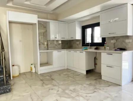 Detached 3 1 Villa With Zero Pool For Sale In Seferihisar Doğanbey