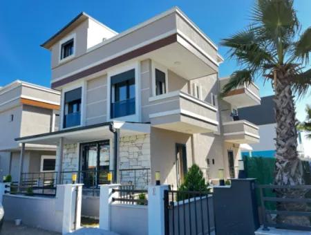 Brand New 3 1 Ensuite Villa For Sale Within Walking Distance Of The Sea In Doğanbey