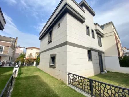 2 1 New Garden Duplex Summer House For Sale In Doğanbey, Seferihisar