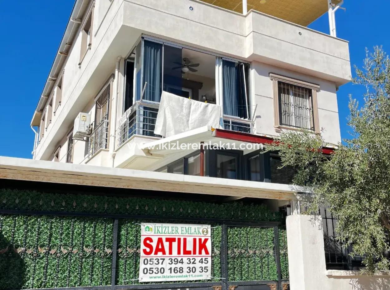 Ürkmezde Denize Çarşıya Yakın Otoparklı Satılık 1+1 Eşyalı Daire