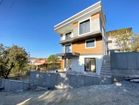 Seferihisar Haritacılar Sitesi Satılık 4+1 Full Deniz Manzaralı Lüks Villa