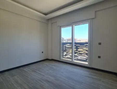 Seferihisa Camikebirde Müstakil Bahçesi Satılık 5+2 Hauzlu Villa