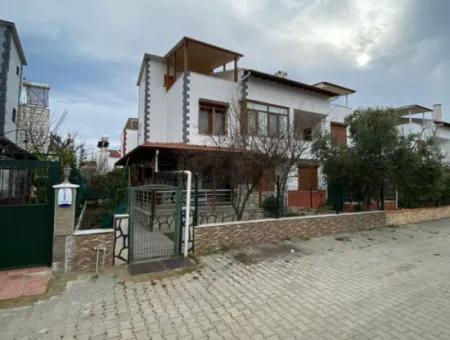 Seferihisar Doğanbey De Site İçinde Satılık 4+1 Villa Yazlık