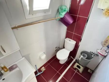 Ürkmezde Denize Çarşıya Yakın Otoparklı Satılık 1+1 Eşyalı Daire