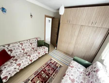 Ürkmezde Denize Çarşıya Yakın Otoparklı Satılık 1+1 Eşyalı Daire