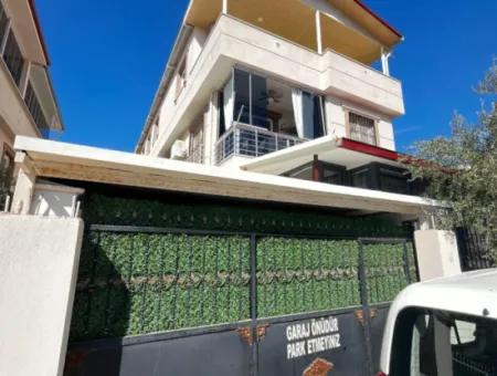 Ürkmezde Denize Çarşıya Yakın Otoparklı Satılık 1+1 Eşyalı Daire