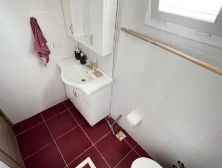 Ürkmezde Denize Çarşıya Yakın Otoparklı Satılık 1+1 Eşyalı Daire