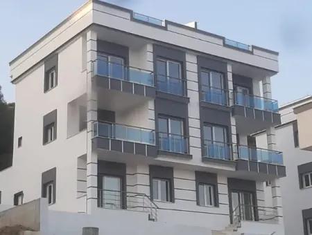 Seferihisar Doğanbey'de Deniz Manzaralı Sıfır 5+1 Villa